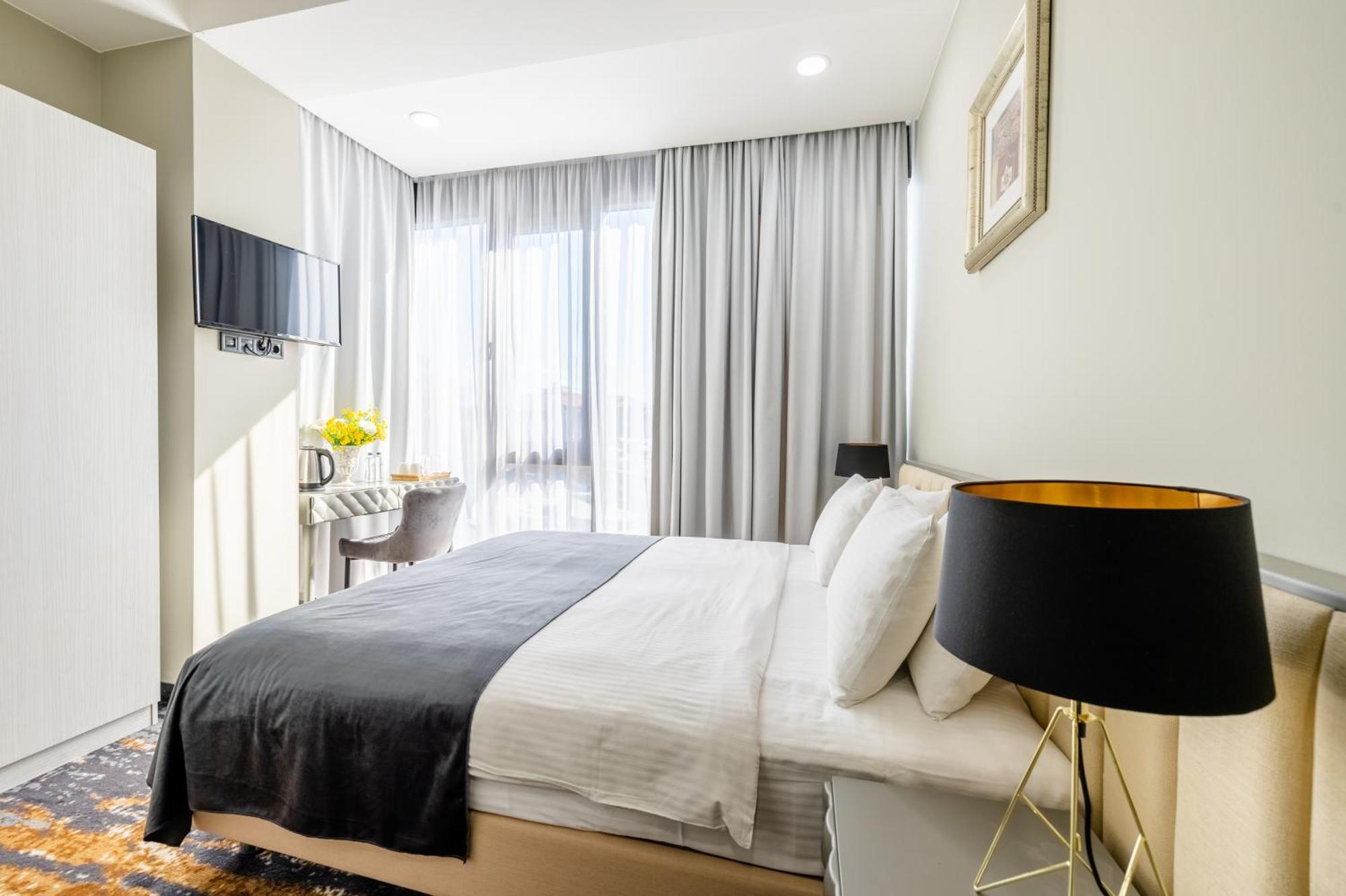 Brosse Garden Hotel Tbiliszi Kültér fotó