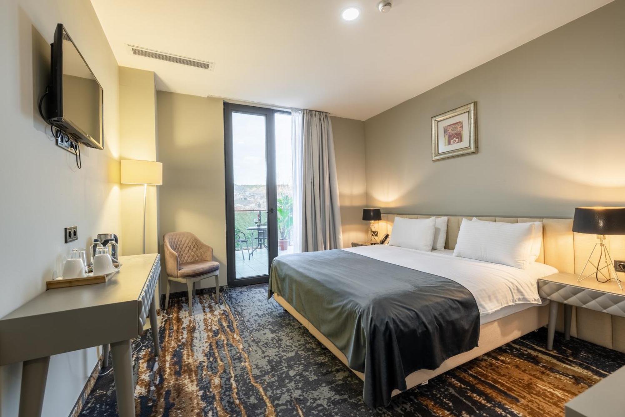 Brosse Garden Hotel Tbiliszi Kültér fotó