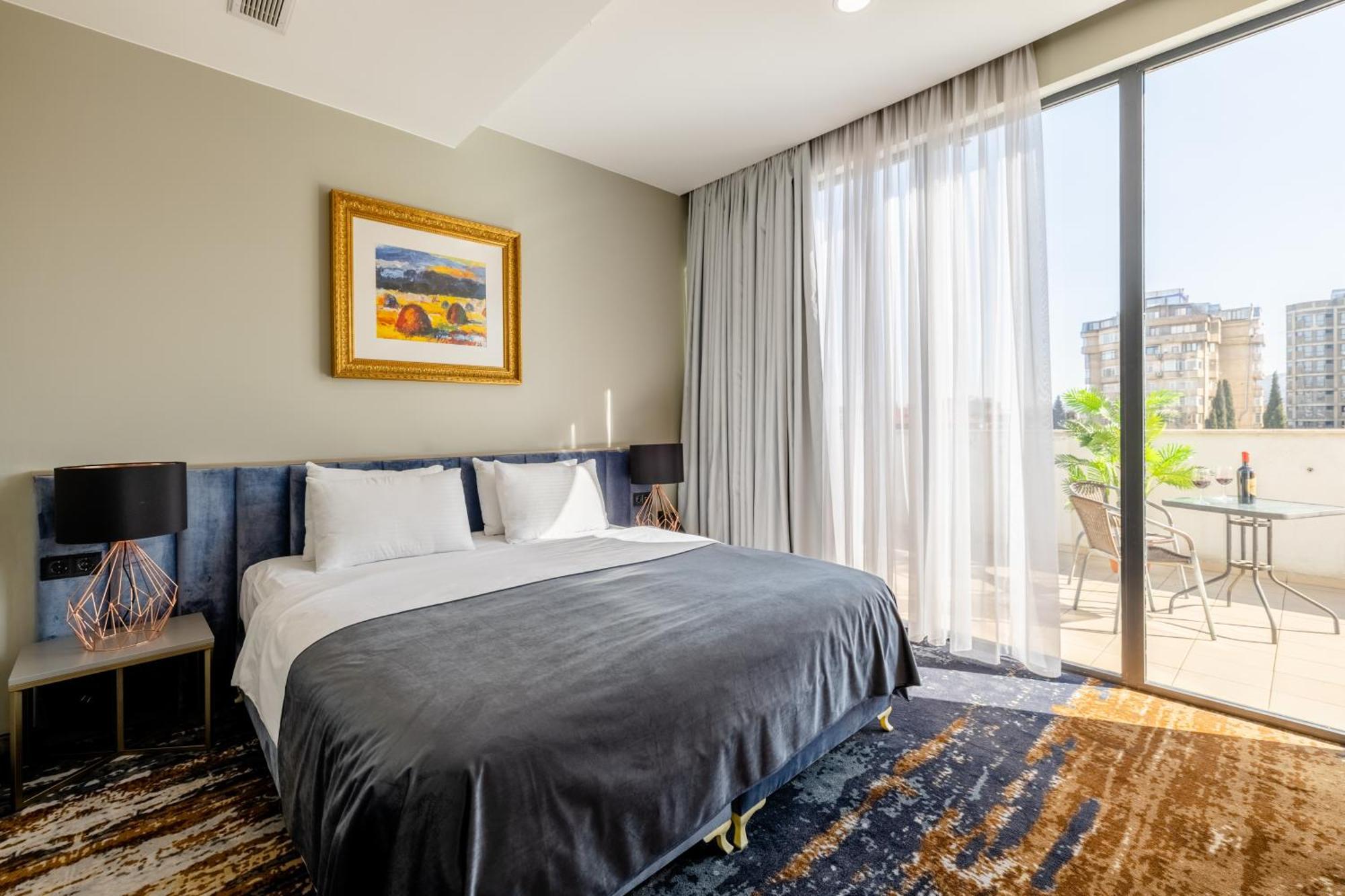 Brosse Garden Hotel Tbiliszi Kültér fotó
