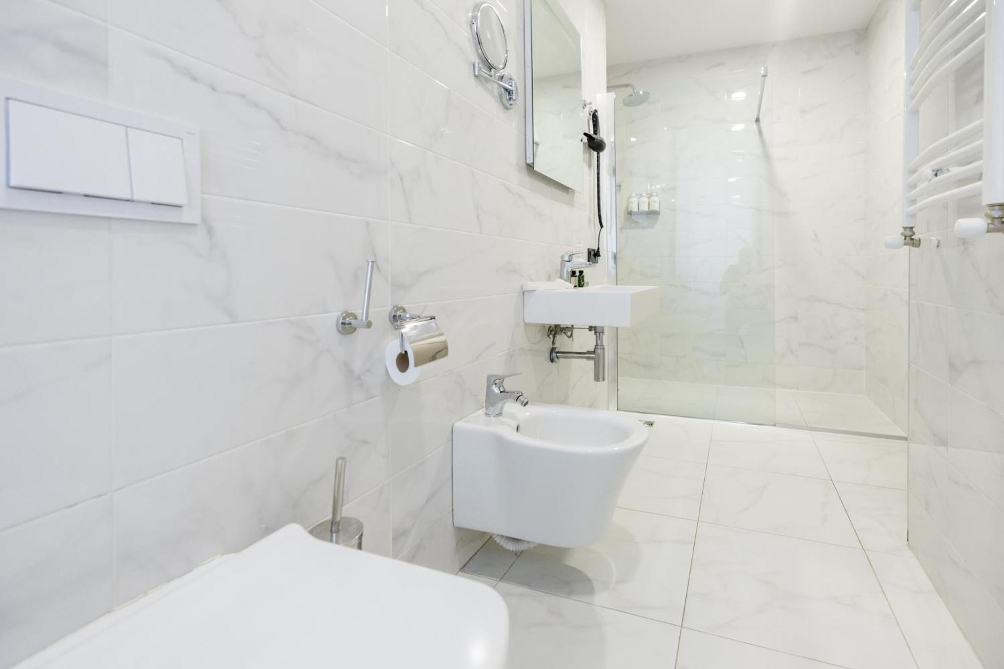 Brosse Garden Hotel Tbiliszi Kültér fotó