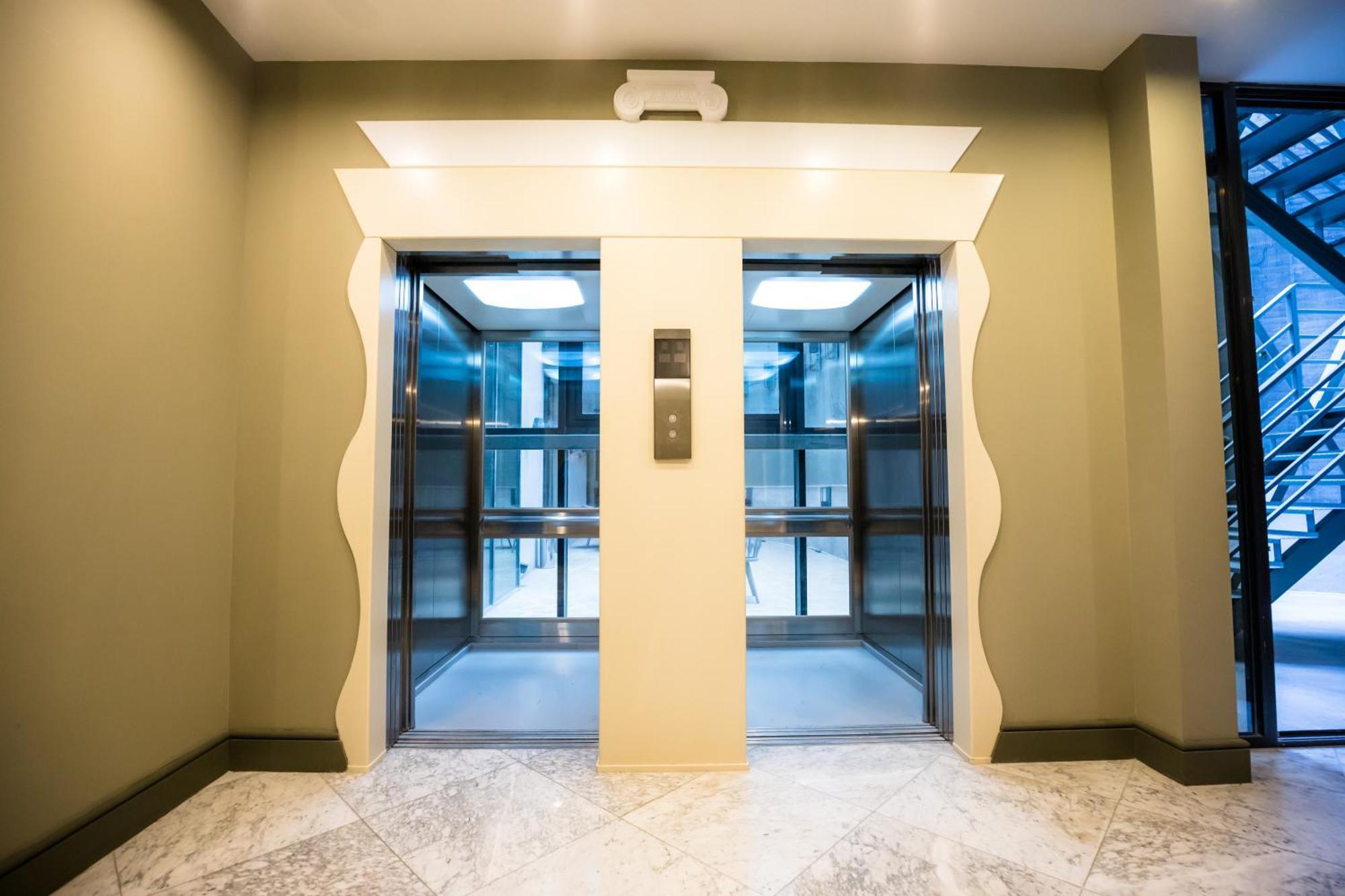 Brosse Garden Hotel Tbiliszi Kültér fotó