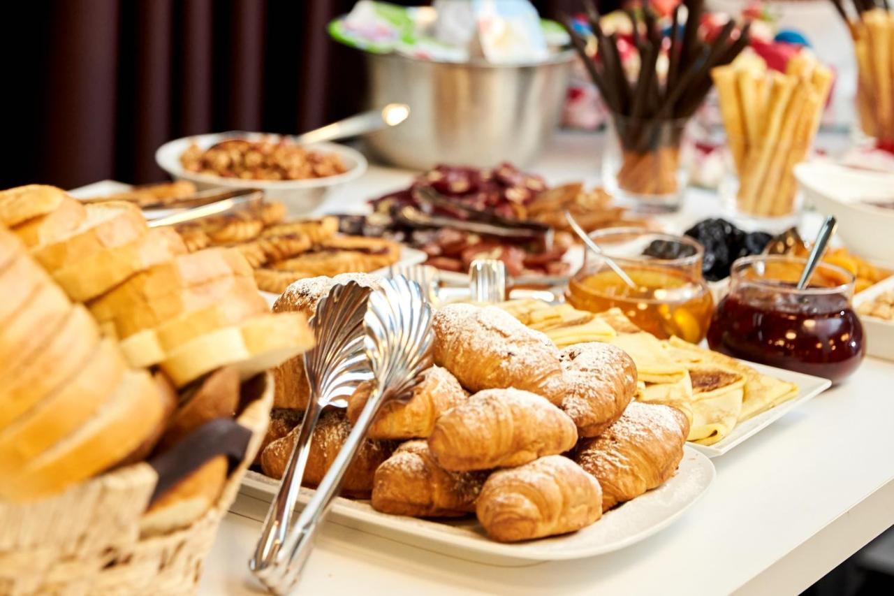 Brosse Garden Hotel Tbiliszi Kültér fotó